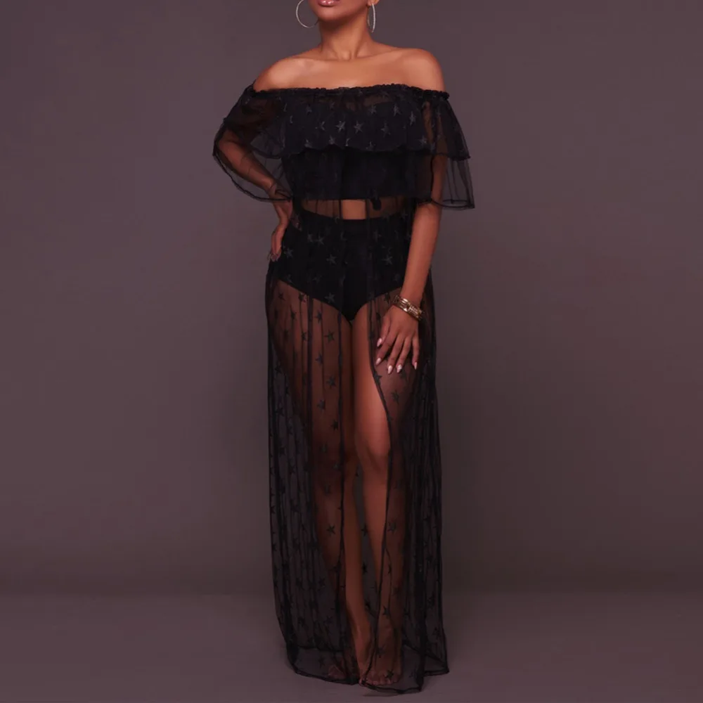 Пикантная женская накидка на купальник с оборками и открытыми плечами вязаная