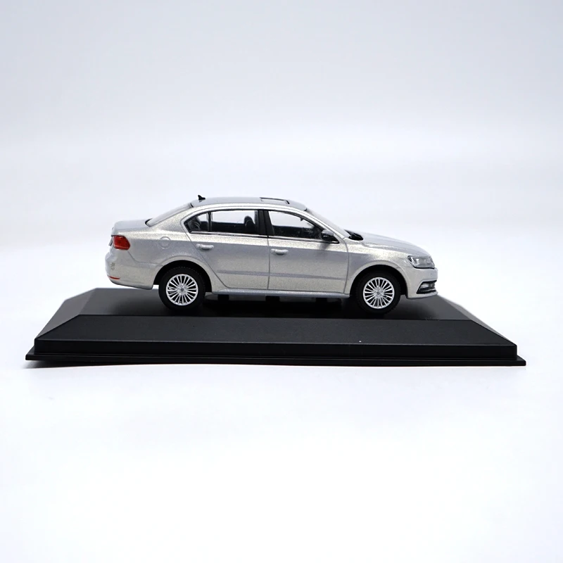 Коллекция коллекционных моделей автомобилей новинка 1/43 Volkswagen Lavida 2015 серебристые