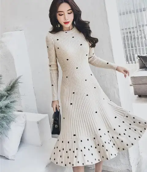 Розовое облегающее трикотажное платье Русалочки с длинным рукавом осенне зимнее