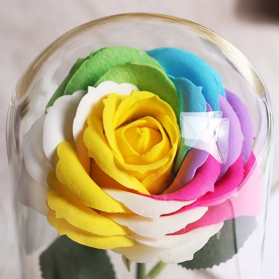 Neue schenheit Und Biest Rose In Glaskolben Rose Blume Licht деревянная основа Glas Dome Für Mutter Der Tag Valentines Weihnachten