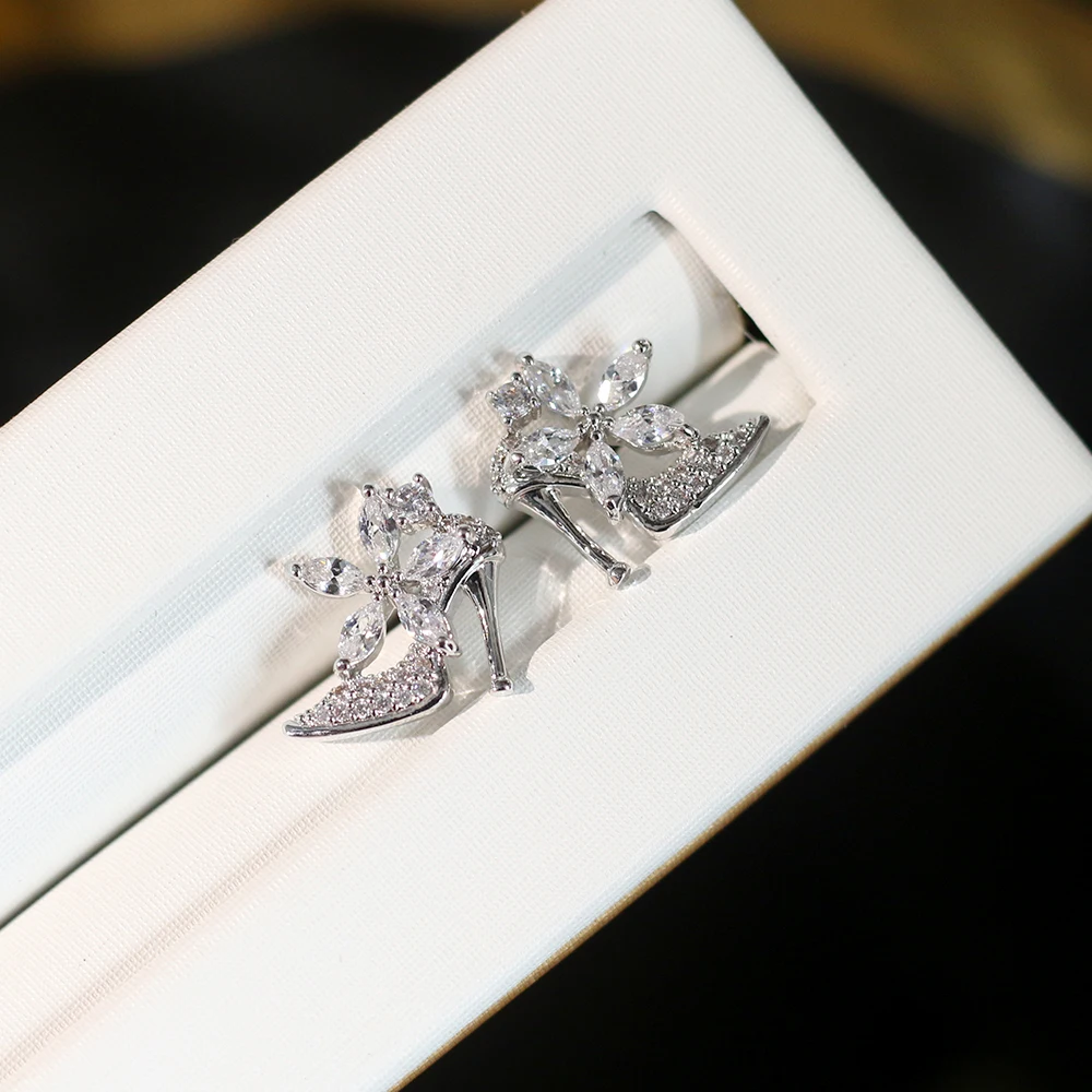 Nueva marca de moda de plata circon joyeria forma zapato damas перфорация pendientes
