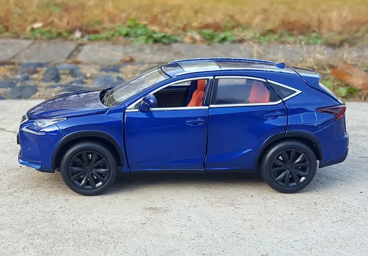 1:32 шкала литья под давлением металлическая роскошная модель автомобиля SUV для LEXUS NX 200t Коллекционная модель оттягивающая звук и светильник игрушки автомобиль