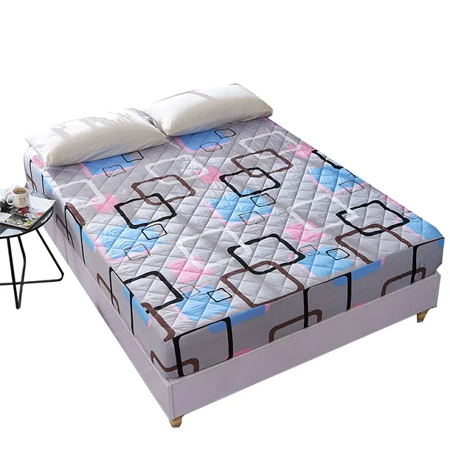 Стеганое покрывало на кровать утолщенное стеганое с нескользящей поверхностью