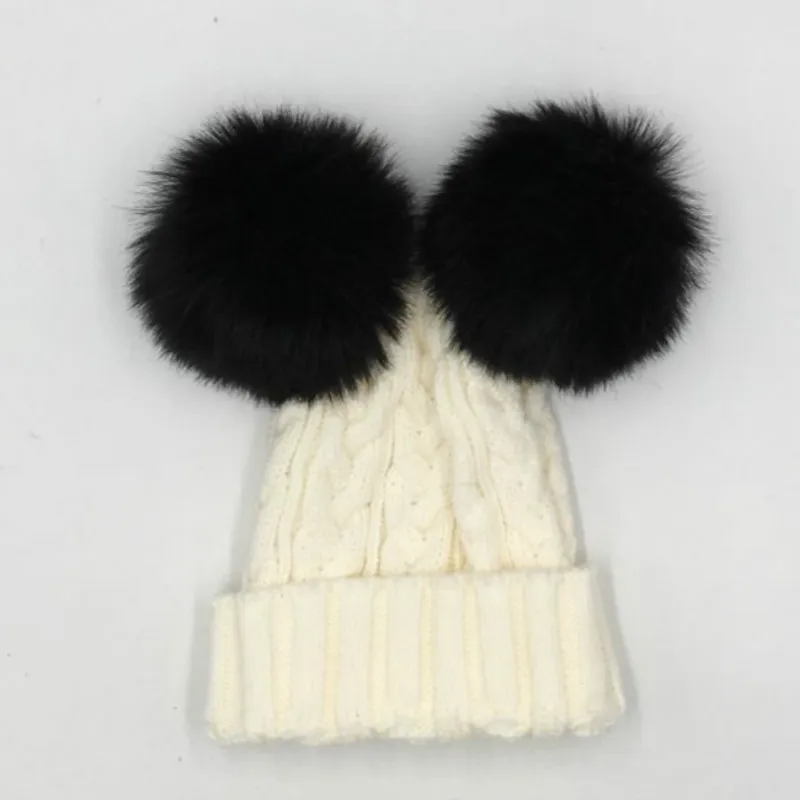 Детская зимняя шапка с помпоном из искусственного лисьего меха вязаная двумя