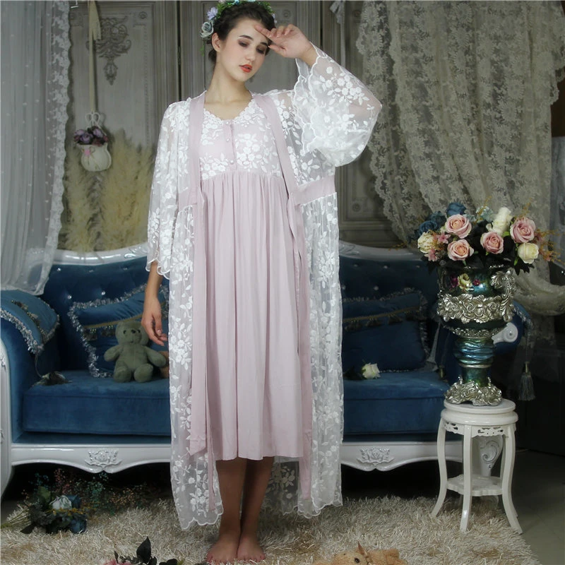 Пижама женская белая кружевная с поясом без рукавов H680|Халаты| |