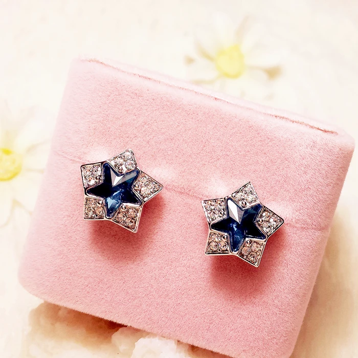 Особые корейские импортные милые сладкие изящные серьги с голубо-зелёными звёздными драгоценными камнями в форме пятиконечных звёзд.