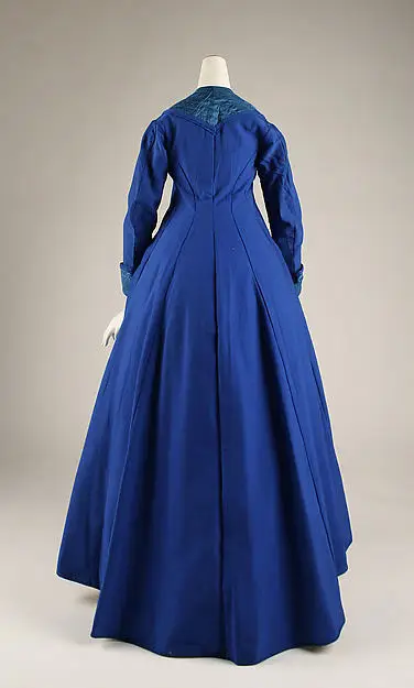 Early 1870s Royal Blue Cotton Long Dressing Gown | Женская одежда