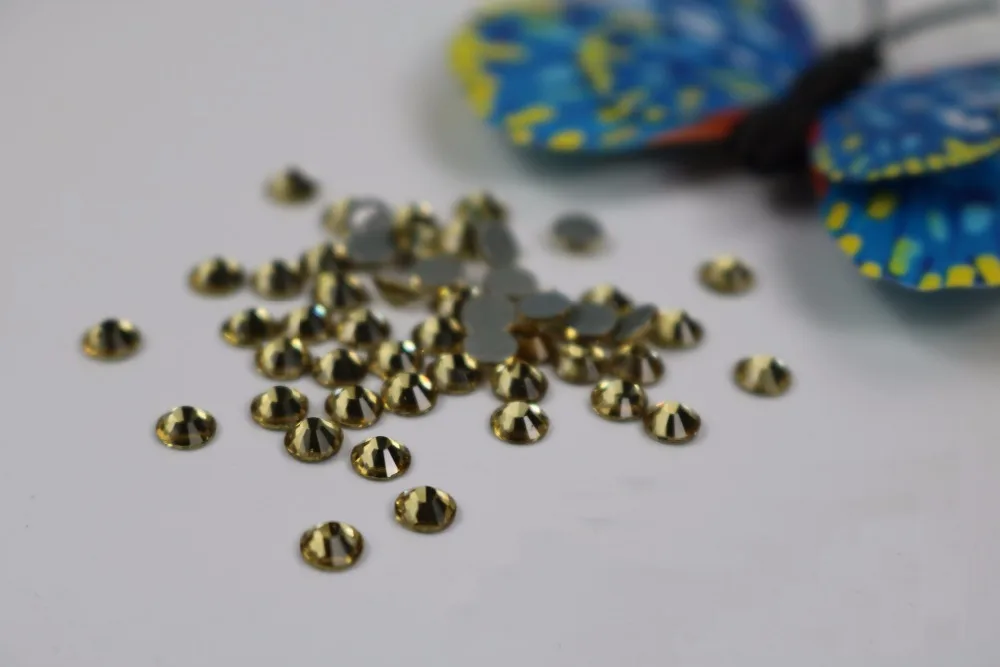 Free Shipping! 1440pcs/Lot ss6 (1.9-2.1mm) High Quality DMC Light Colorado Topaz Iron On Rhinestones / Hot fix | Красота и здоровье