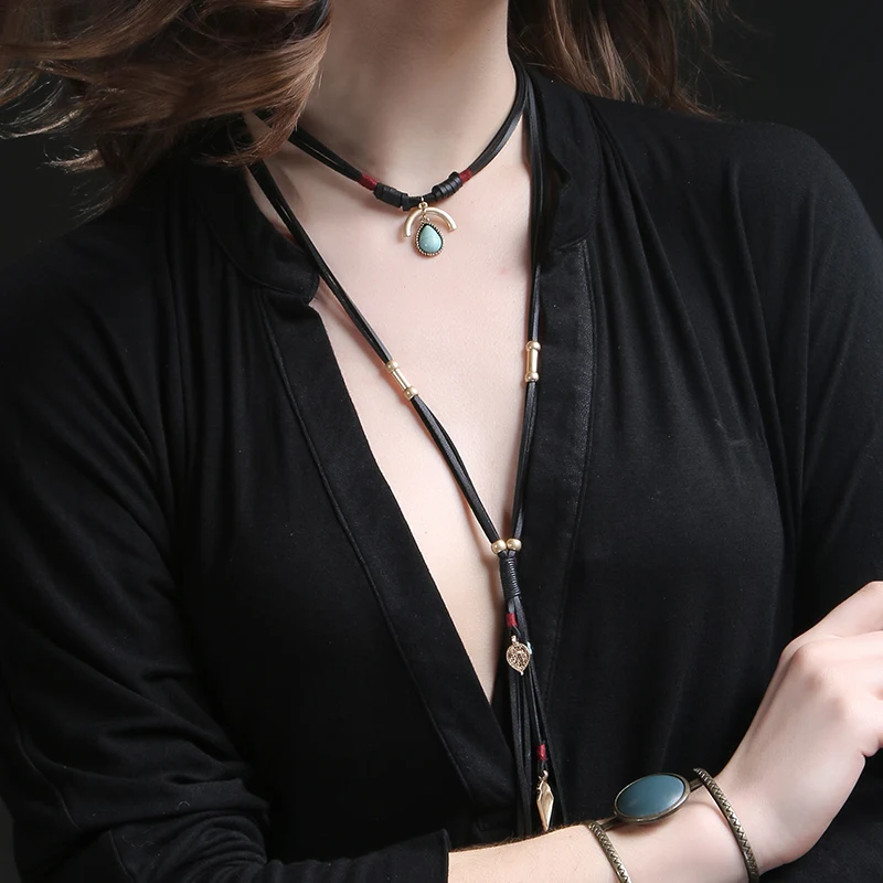 Miglior 2017 Corda Nera Faux Leather Choker Della Collana Lunga Del Regalo Caldo Delle Donne Goccia D'acqua Howlite Collana Del Pendente Geometrico Myc06076