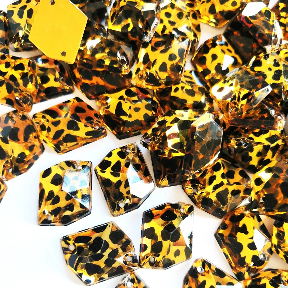 Женские леопардовые костюмы Arcylic с плоской задней поверхностью 17x21 мм для шитья