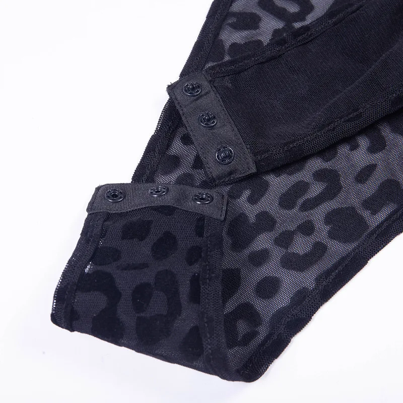 Прозрачный боди с длинным рукавом и высоким воротом черного цвета леопардовым