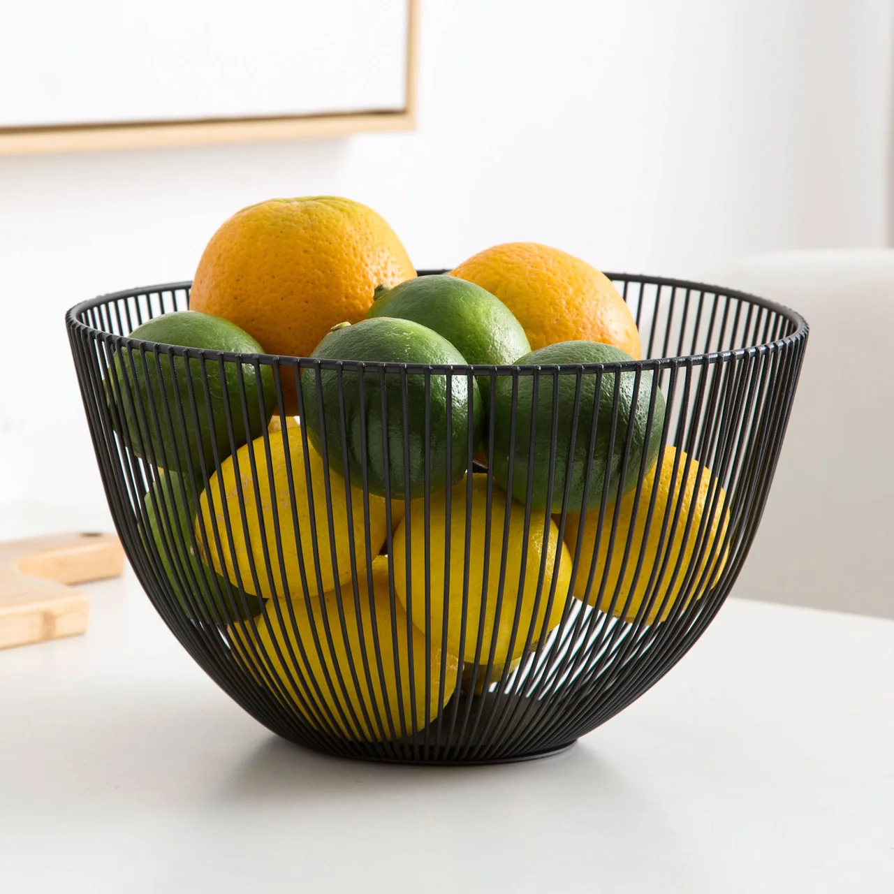 

Iron art Fruit basket Drain basket Living room decoration Black and whit kitchen containers japanese snack foods