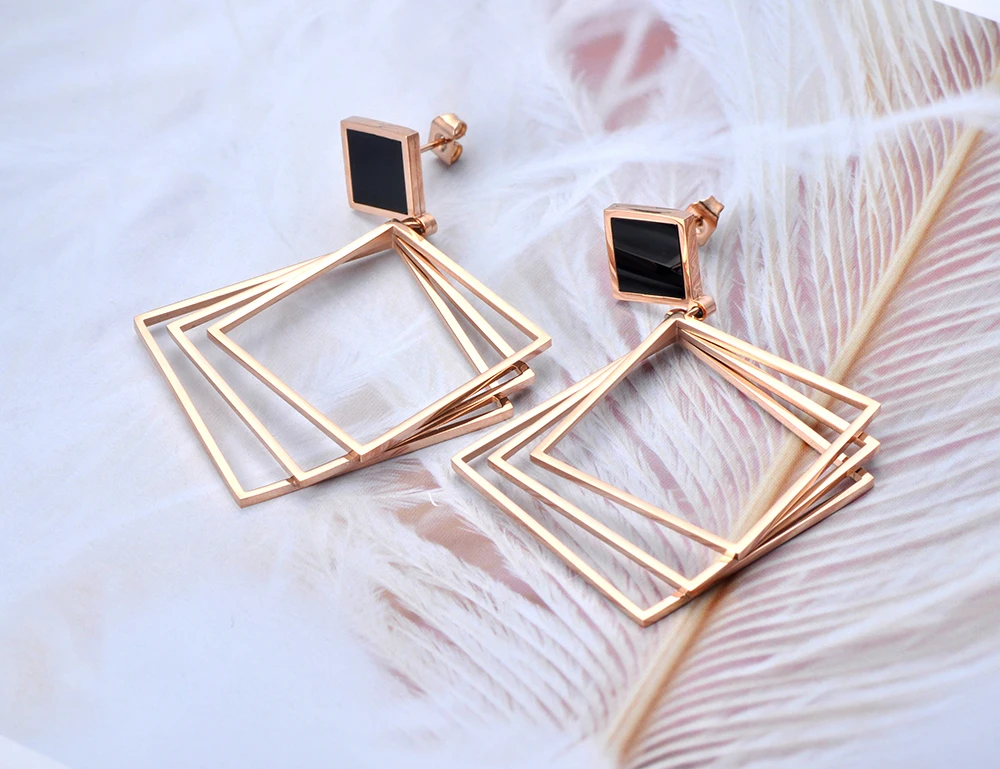 Серьги гвоздики геометрической формы из титановой нержавеющей