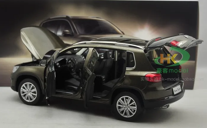 1:18 TIGUAN литая под давлением модель автомобиля внедорожник для взрослых игрушки коллекция подарков оригинальная коробка