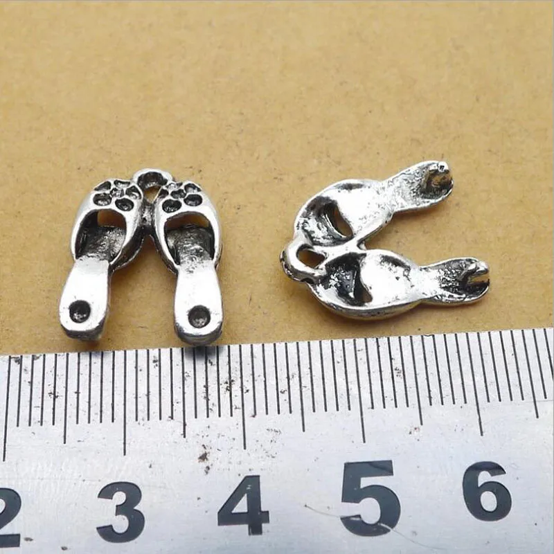 

50pcs/lot Alloy Charms Antique Silver Plated Slippers Pendant Handmade Hanging Crafts 14x18mm