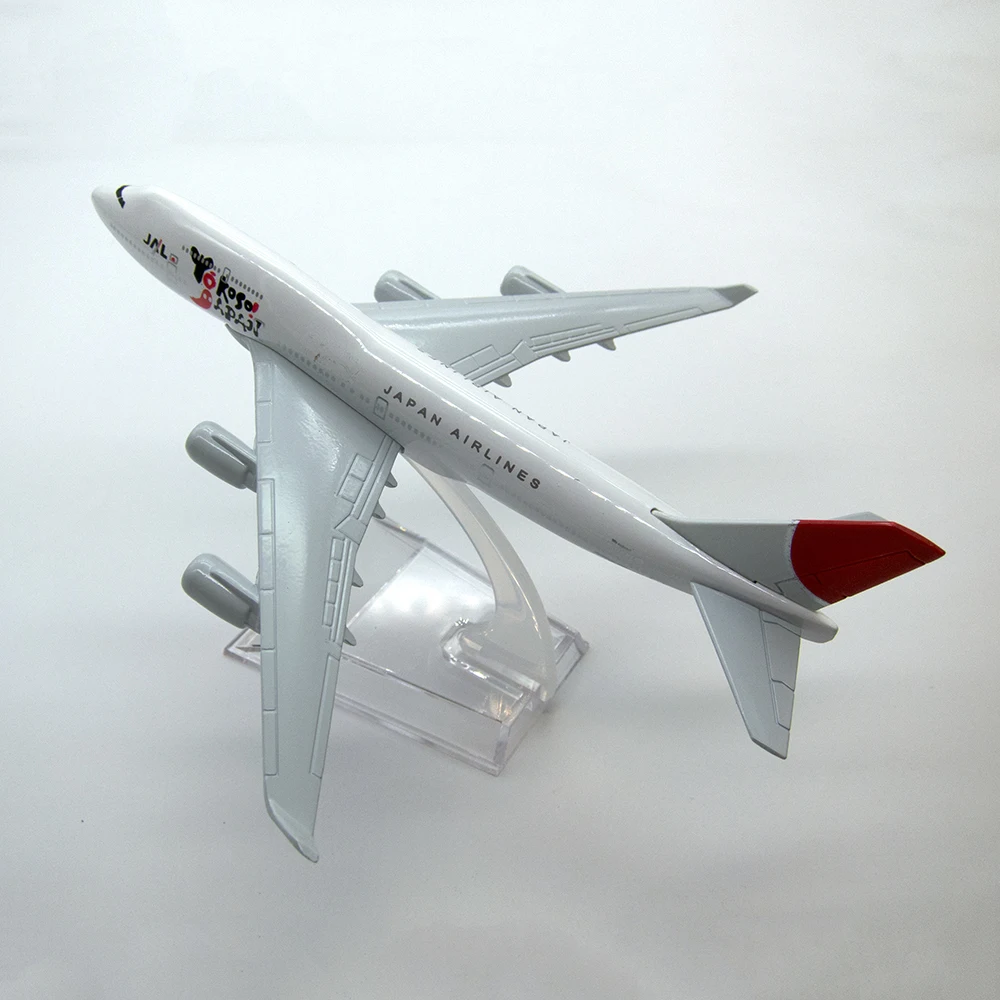 Самолёт в масштабе 1/400 самолёт Боинг 747 Йоко японские авиалинии самолет из сплава
