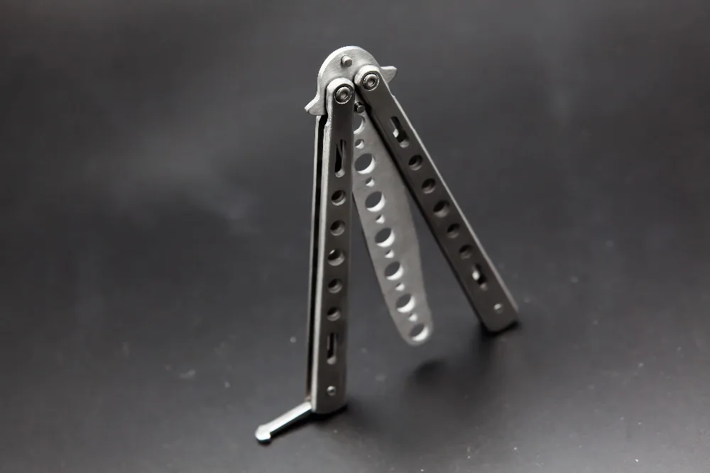 Новинка 2017 года Горячая нержавеющая сталь Balisong Тренер Обучение Практика Бабочка