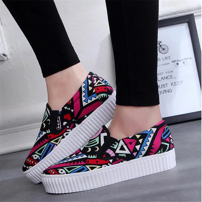 Новый Slipony 2017 Толстым Дном Рукав Ног Ленивые Женщины Повседневная Обувь