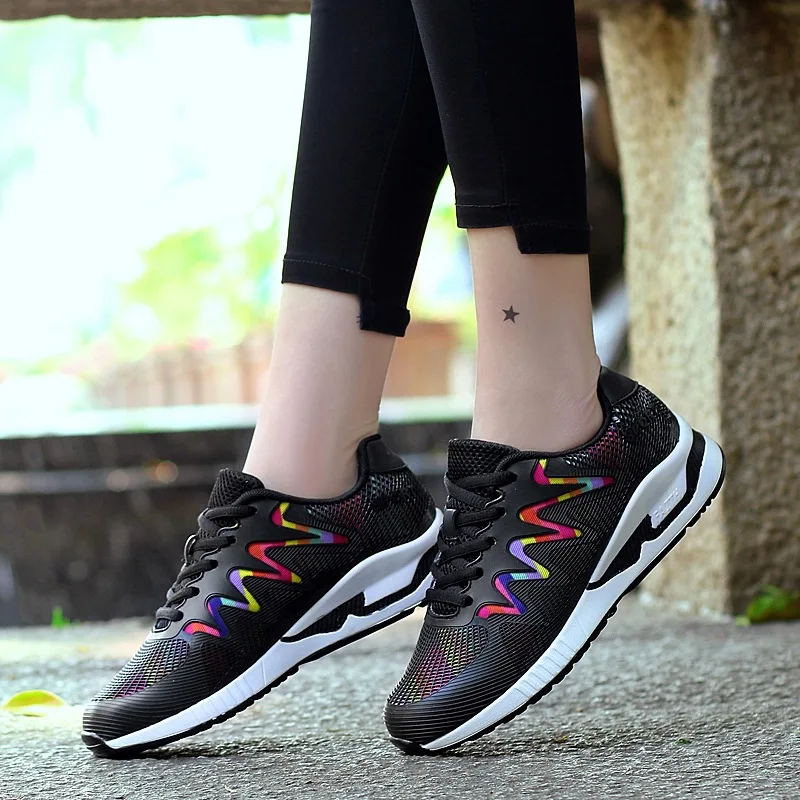 2018 Новое поступление женский спортивный светильник беговые кроссовки женские