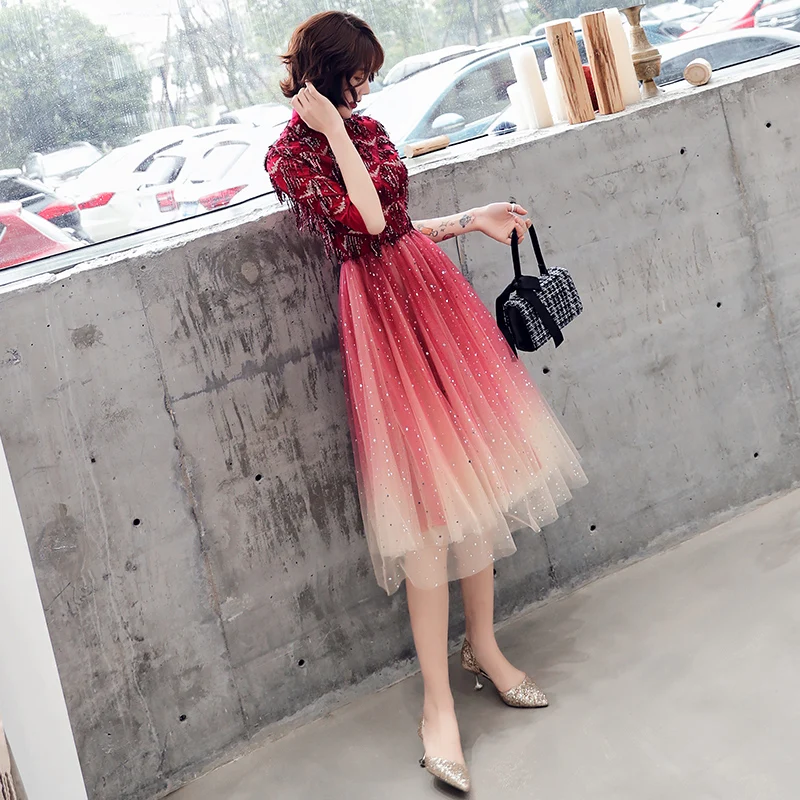 Банкетные вечерние платья трапеции с высоким воротником рукавом до локтя из тюля