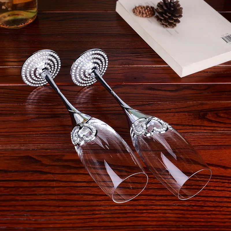 

300ml creative lead-free crystal Champagne Cup goblet, wine glass couple for high-end wedding gifts