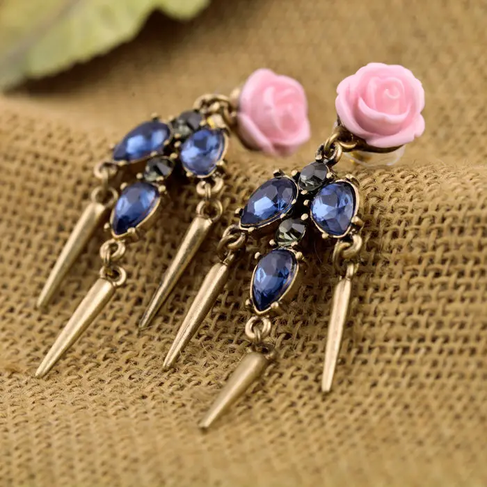 Оптовая цена Виолетта &amp Saphire индивидуальные серьги для Tragus с розовым цветком и
