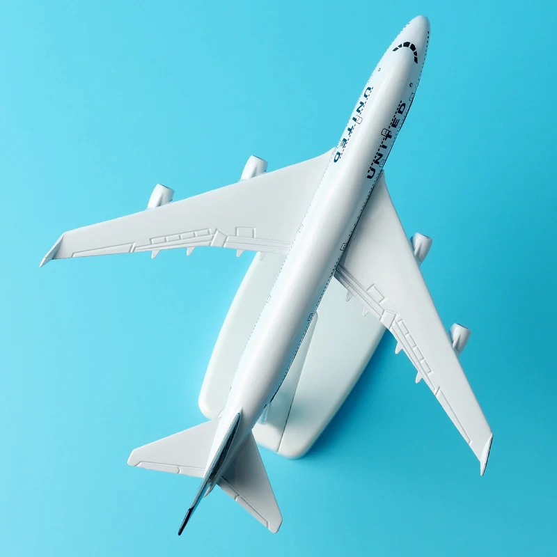 16 см американский самолет Boeing 747-400 модель самолета Соединенные Штаты B747-400 1:300 |