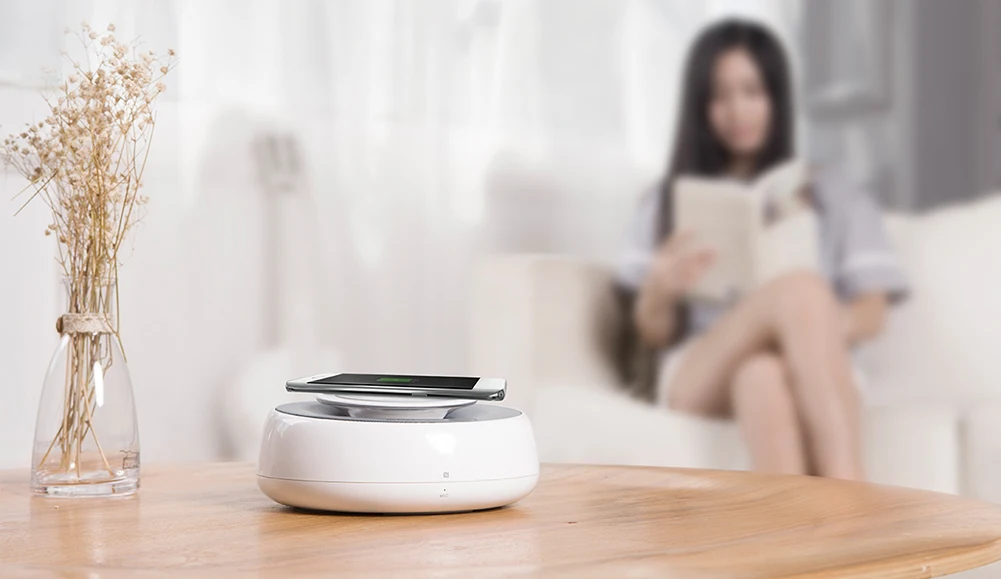 Nillkin 2в1 QI Быстрое беспроводное зарядное устройство+ bluetooth-динамик уютный MC2 с NFC AUX входом CSR 4,0 hi-fi звук домашний динамик