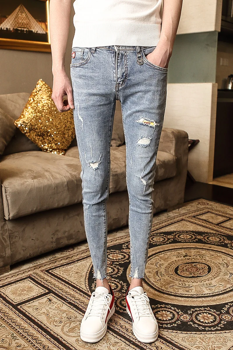 Новинка лета 2019 светло-голубые джинсы для мальчиков штаны с дырками Корейская