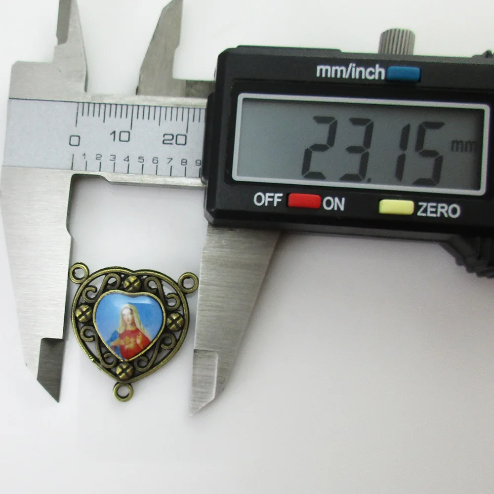 100 шт. в ассортименте бронзовые двусторонние центральные части форме сердца для