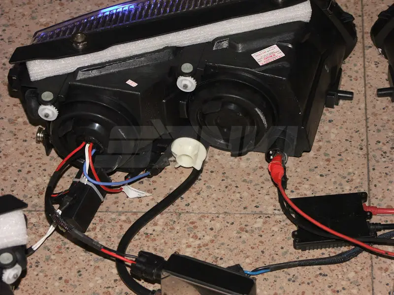 

SANVI Bi-Xenon Headlights For Volkswagen Passat B5 with Hi-Low Beam Projector Lens Angel Eyes Autoparts Car Styling Modifying