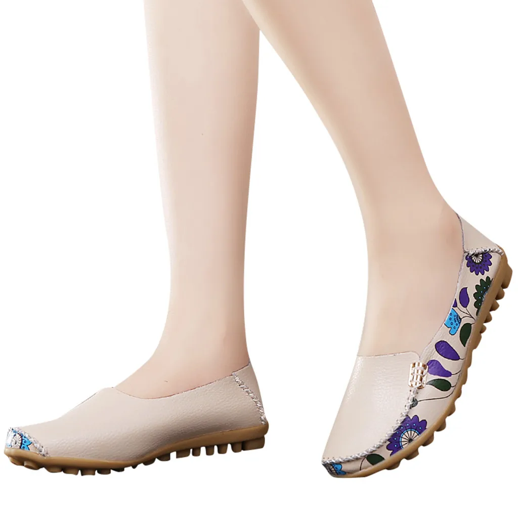 Модная спортивная обувь на платформе с тиснением женская плоской подошве