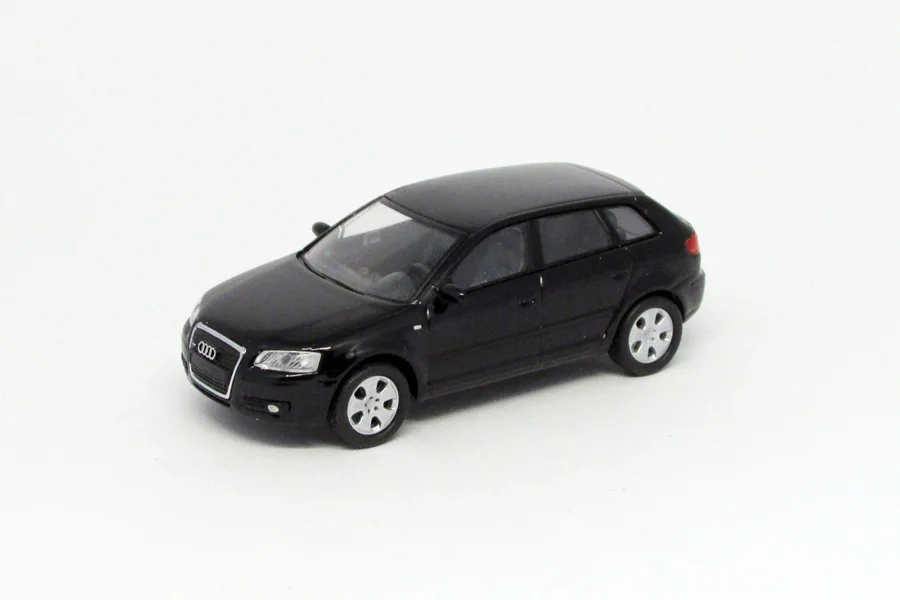 Кио шо 1: 64 Au di A3 Quattro бутик сплава автомобиля игрушечные лошадки для детей модель детской игрушки посылка