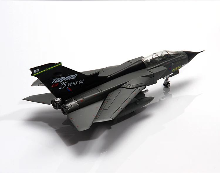 1/100 масштаб Великобритании Королевских ВВС панавия Торнадо GR4 самолет модель детских игрушек коллекции