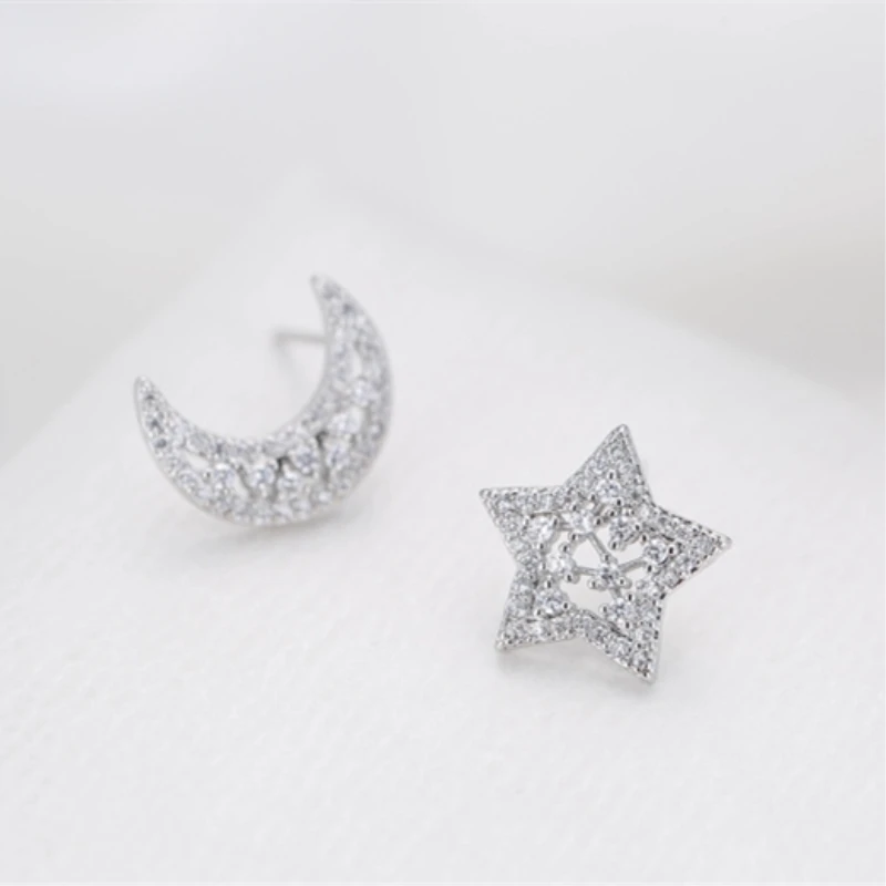 

WYEAIIR Hollow Cute Star Rhinestone Moon Sweet Fresh Temperament Art Original 925 Sterling Silver Female Stud Earrings
