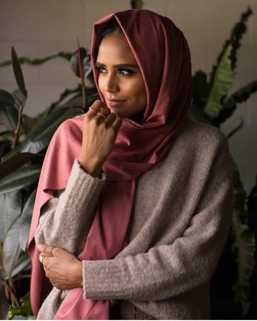 

2019 Spring autumn and winter High-end Monochrome Suede Scarf Muslim Headscarf New Fashion Shawl Women head scarf
