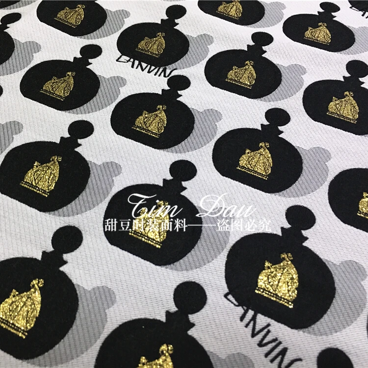 Жаккардовая ткань с золотистой нитью четкая жаккардовая ветровка для платья