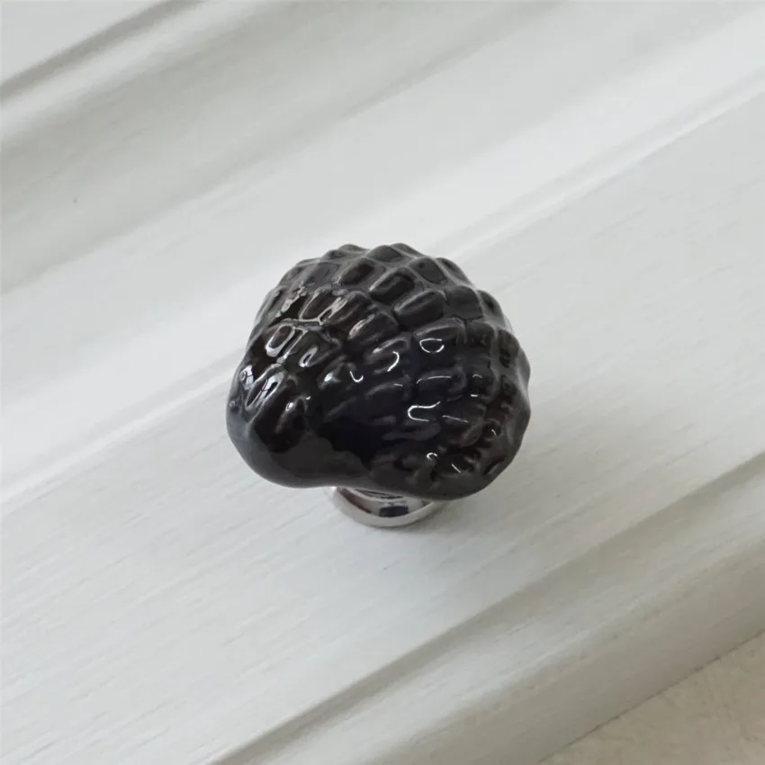 

Керамическая ручка для шкафа MFYS