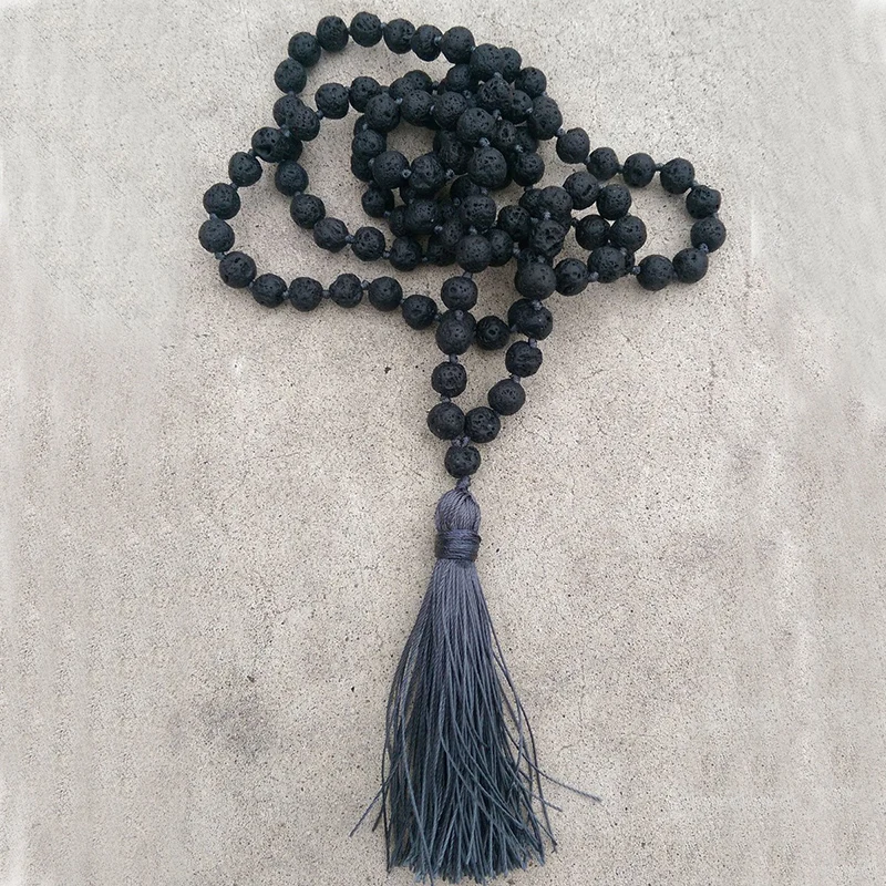 Традиционное ручное ожерелье с узелками Collier Femme 8 мм черная лава серая кисточка