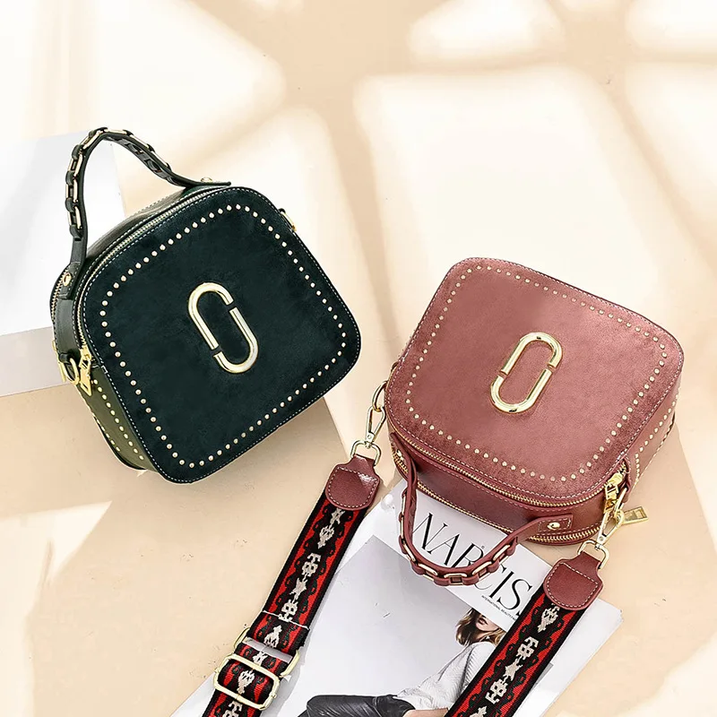 Новая мода сумки небольшой площади сумка с заклепками сезон весна лето 2019 одного