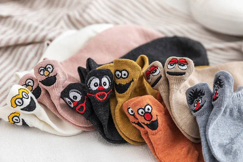 5 пар/партия, женские носки с вышивкой Kawaii Happy Fashion, забавные Женские носочки, хлопковые летние яркие цвета