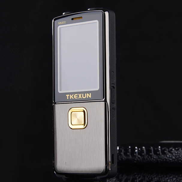 Серебристый Разблокированный флип один ключ двойной факел один ключ FM Bluetooth SOS скорость набора Whatsapp старшеклассник металлический мобильный телефон P210 - Цвет: Серебристый