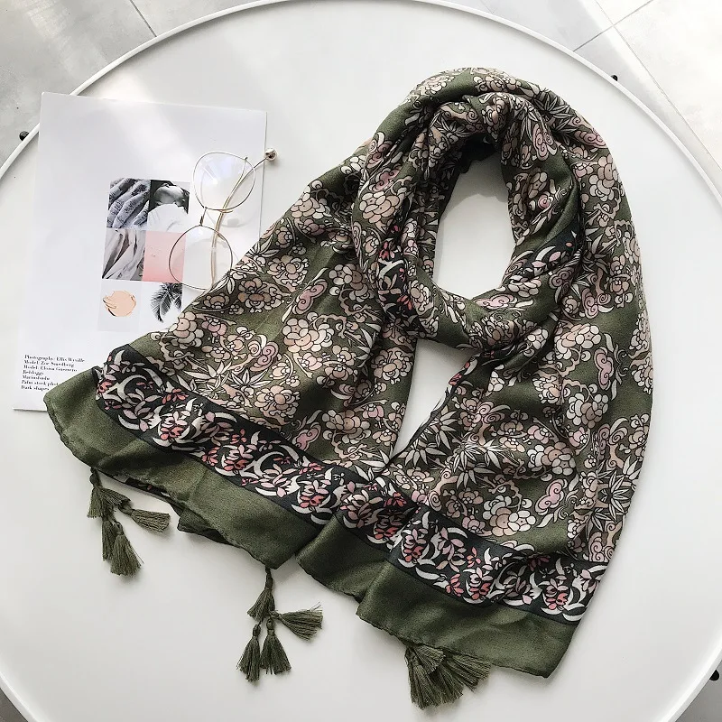 

2018 New Bohemian Style Cotton Floral Pattern Tassel Scarves Shawls Vintage Flower Scarf Wrap Hijab 10PCS/lot Free Shipping