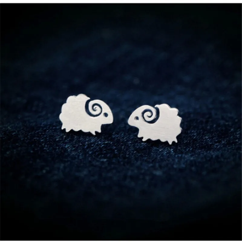 

RONGQING Silver Plated Prevent Allergy Sheep Earrings Mutton Jumbuck Stud Earrings Women Nickle Free Oorbellen Kinderen