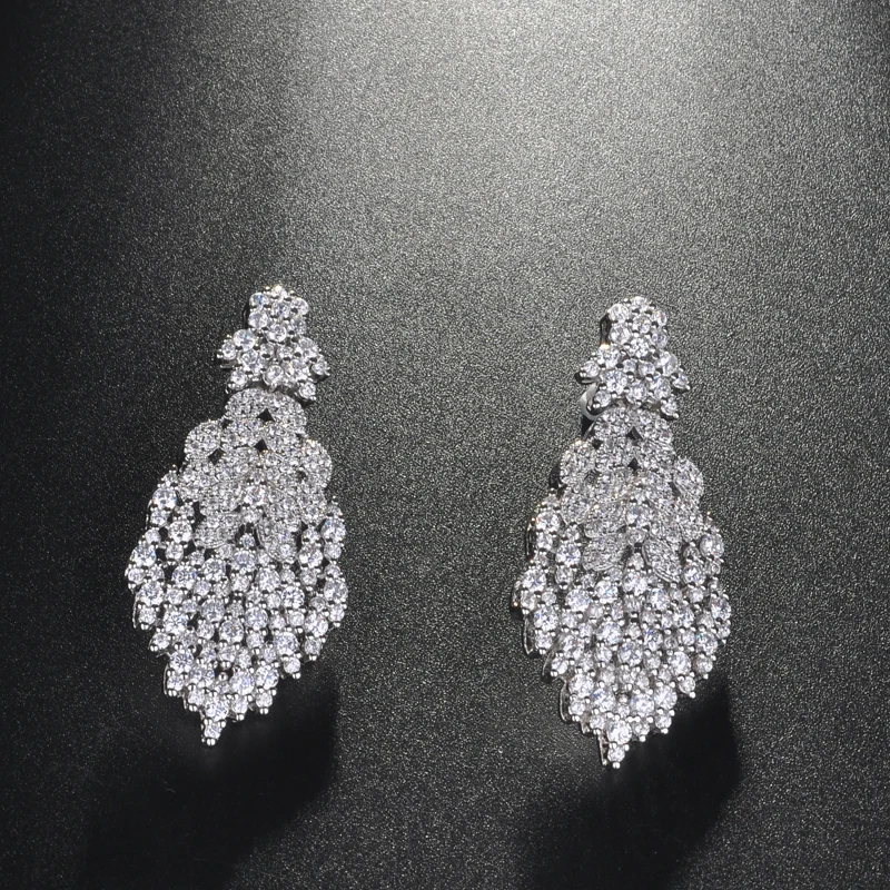 Ювелирные изделия со сверкающими фианитами класса AAA 8 видов|Ювелирные наборы| |