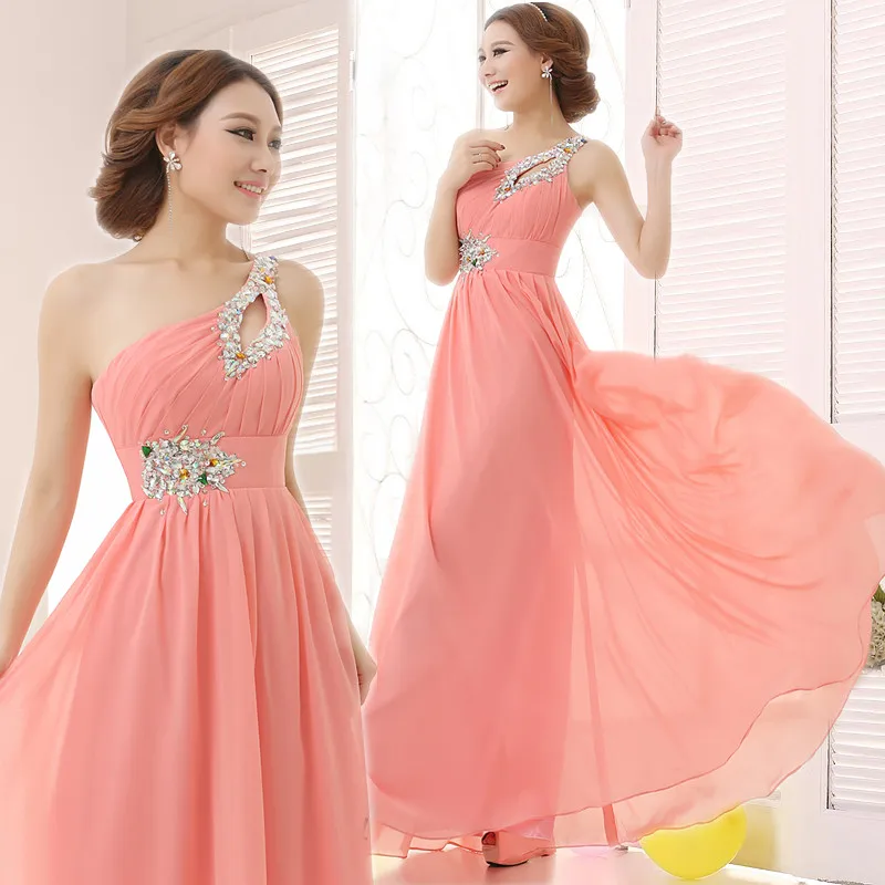 Breve elegante Vestido de Um Ombro Baratos Coral Damas De Honra Vestidos Longos шифоновое платье 2017 | Свадьбы и