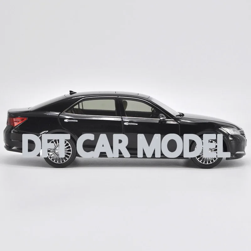 Литая под давлением модель автомобиля в масштабе 1:18 корона игрушки для подарков