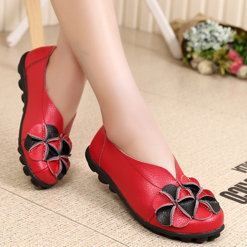 Новинка женская обувь из натуральной кожи с цветами Лоферы для мам мягкая отдыха