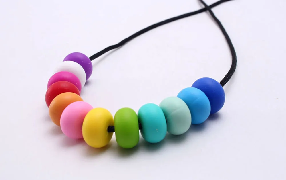 MHS. SUN Baby Teether ожерелье пищевого качества цвета радуги силиконовый бисер ожерелье малыш держатель для игрушки уход ювелирные изделия для мамы 1 шт