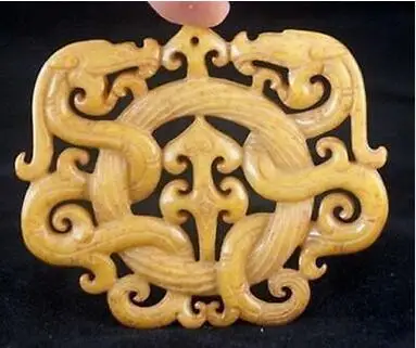 

CHINESE OLD HANDWORK OLD YELLOW FINE STONE CARVED DRAGON PENDANT!!!